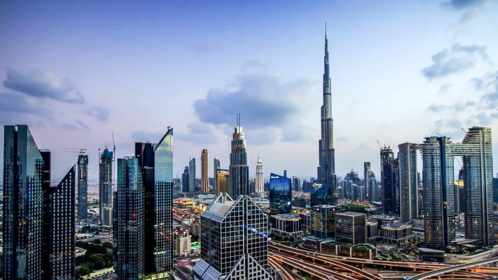 Dubai-Establishes